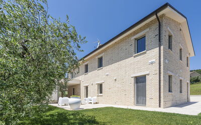 Villa Sasy: Extérieurs