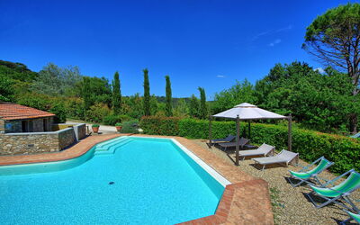 Casa Zaffiro: Tuin, zwembad