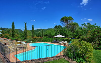 Casa Zaffiro: Tuin, zwembad