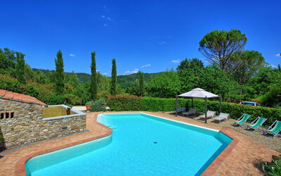 Casa Zaffiro: Tuin, zwembad