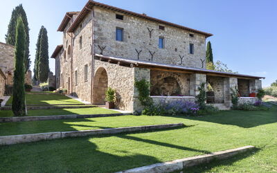 Villa Scopeto: Building Exterior, Garden