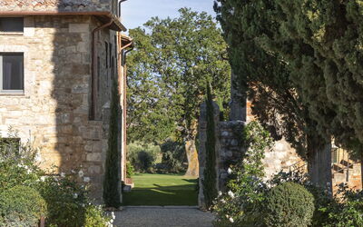 Villa Scopeto: Building Exterior, Garden