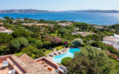 Essenza: all'aperto, Piscina, Vista Panoramica