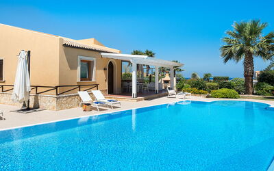 Villa Cornino - Custonaci, Sicilia: Autumn, Building Exterior, Pool, Spring, Summer