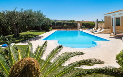 Villa Cornino - Custonaci, Sicilia: Autumn, Building Exterior, Pool, Spring, Summer