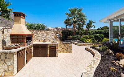 Villa Cornino - Custonaci, Sicilia: Autumn, Building Exterior, Spring, Summer