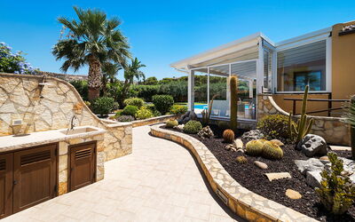 Villa Cornino - Custonaci, Sicilia: Autumn, Building Exterior, Spring, Summer