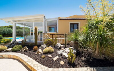 Villa Cornino - Custonaci, Sicilia: Autumn, Building Exterior, Spring, Summer