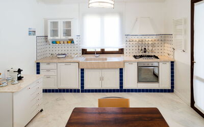 Villa Cornino - Custonaci, Sicilia: Autumn, Dining Room, Kitchen, Spring, Summer