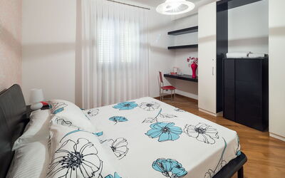 Villa Cornino - Custonaci, Sicilia: Autumn, Bedroom, Spring, Summer