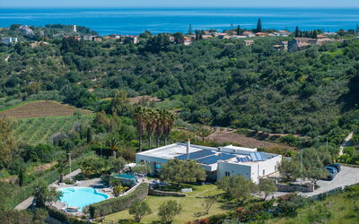 Villa Demetra: Garden, Pool, Scenic View