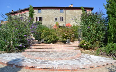 Country House Style - Montefiascone, Lazio: Autumn, Building Exterior, Spring, Summer