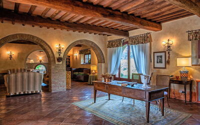 Pulsatilla: Living Room