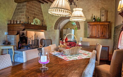 Pulsatilla: Living Room