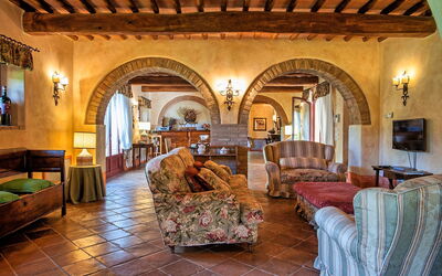 Pulsatilla: Living Room