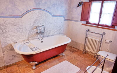 Pulsatilla: Bathroom