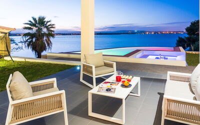 Villa Maddalena - Siracusa, Sicilia: Autumn, Building Exterior, Pool, Spring, Summer