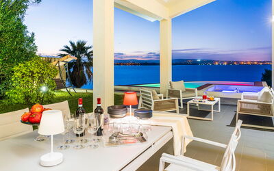 Villa Maddalena - Siracusa, Sicilia: Autumn, Building Exterior, Spring, Summer