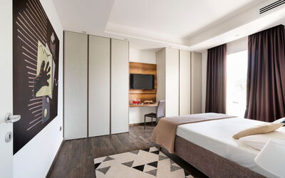 Artemare: Autumn, Bedroom, Spring, Summer