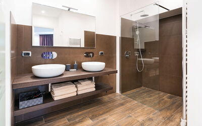 Artemare: Autumn, Bathroom, Spring, Summer