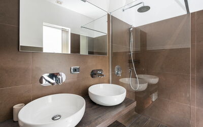 Artemare: Autumn, Bathroom, Spring, Summer