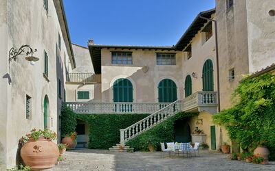 Torre di Montelopio: all'aperto, Esterni