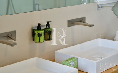 Wellness Suite - John & Yoko with View