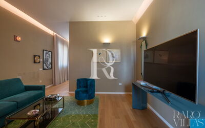 Wellness Suite - John & Yoko with View