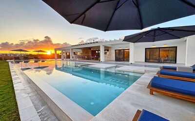 Villa Serenissima: bassin, Été, Extérieur, Extérieurs, Jardin, Vues