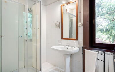 Tenuta de Paoli: Autumn, Bathroom, Spring, Summer