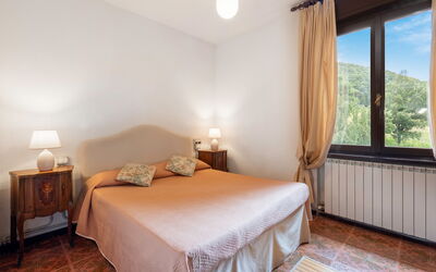 Tenuta de Paoli: Autumn, Bedroom, Spring, Summer