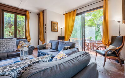 Tenuta de Paoli: Autumn, Living Room, Spring, Summer