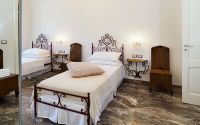 Villa Ester - Capo D'Orlando, Sicilia: Herfst, Lente, slaapkamer, Zomer