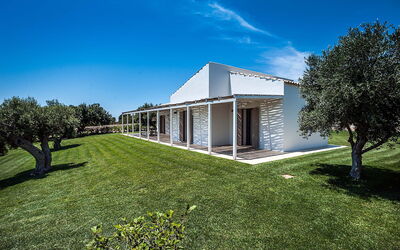 Isolina Verde - Scicli, Sicilia: Autumn, Building Exterior, Garden, Outdoor, Spring, Summer