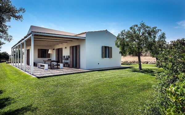 Isolina Rossa - Scicli, Sicilia