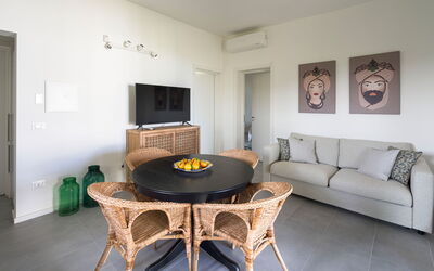 Casa Bianca - Noto, Sicilia: Autunno, Estate, Primavera, Sala da pranzo, Soggiorno