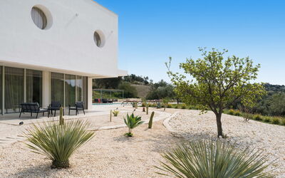 Casabella - Avola, Sicilia: Autumn, Building Exterior, Garden, Outdoor, Spring, Summer