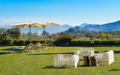 Dimora Vulcano - Castiglione di Sicilia, Sicilia: Autumn, Building Exterior, Garden, Outdoor, Scenic View, Spring, Summer