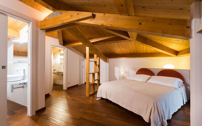 Dimora Vulcano - Castiglione di Sicilia, Sicilia: Autumn, Bedroom, Spring, Summer