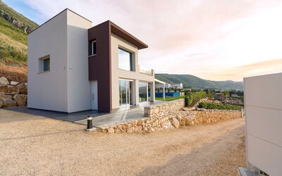 Villa Cinema - Castellammare del Golfo, Sicilia: all'aperto, Autunno, Estate, Esterni, Primavera