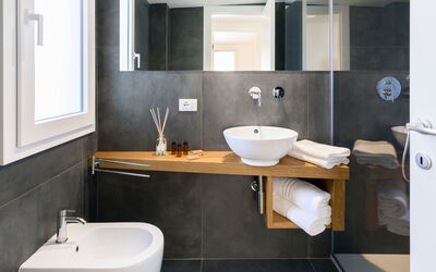 Villa Cinema - Castellammare del Golfo, Sicilia: Autunno, Bagno, Estate, Primavera