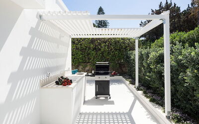 Mariposa - Fontane Bianche, Sicilia: Autumn, Balcony / Terrace / Patio, Building Exterior, Outdoor, Spring, Summer