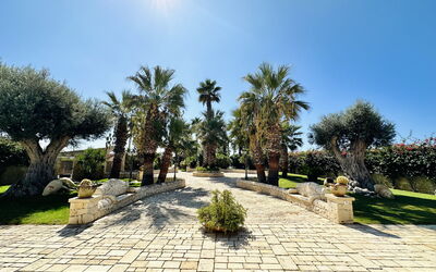 Villa Rosarno: Jardin