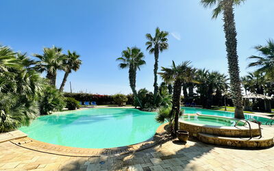 Villa Rosarno: bassin, Été, Extérieur, Jardin