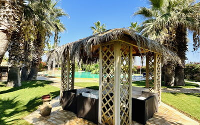 Villa Rosarno: bassin, Extérieur, Jardin