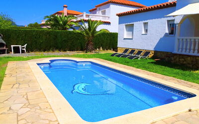 Villa Laura: Building Exterior, Main, Outdoor, Pool