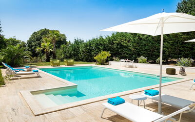 Casa Fiore - Salemi, Sicilia: Balkon / terras / patio, Buitenkanten, Buitenshuis, Herfst, Lente, Tuin, Zomer, zwembad