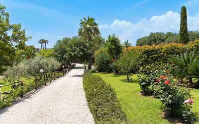 Oasi Verde - Santa Maria la Stella, Sicilia: Buitenkanten, Buitenshuis, Herfst, Lente, Tuin, Zomer