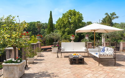 Oasi Verde - Santa Maria la Stella, Sicilia: Balkon / terras / patio, Buitenkanten, Buitenshuis, Herfst, Lente, Zomer