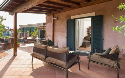 Oasi Verde - Santa Maria la Stella, Sicilia: Balkon / terras / patio, Buitenkanten, Buitenshuis, Herfst, Lente, Zomer